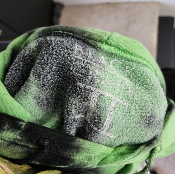 Black craft tie dye hoodie - Picture 3 of 3